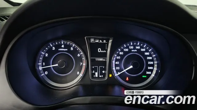 Hyundai Aslan G300  Modern — photo 1 of 34