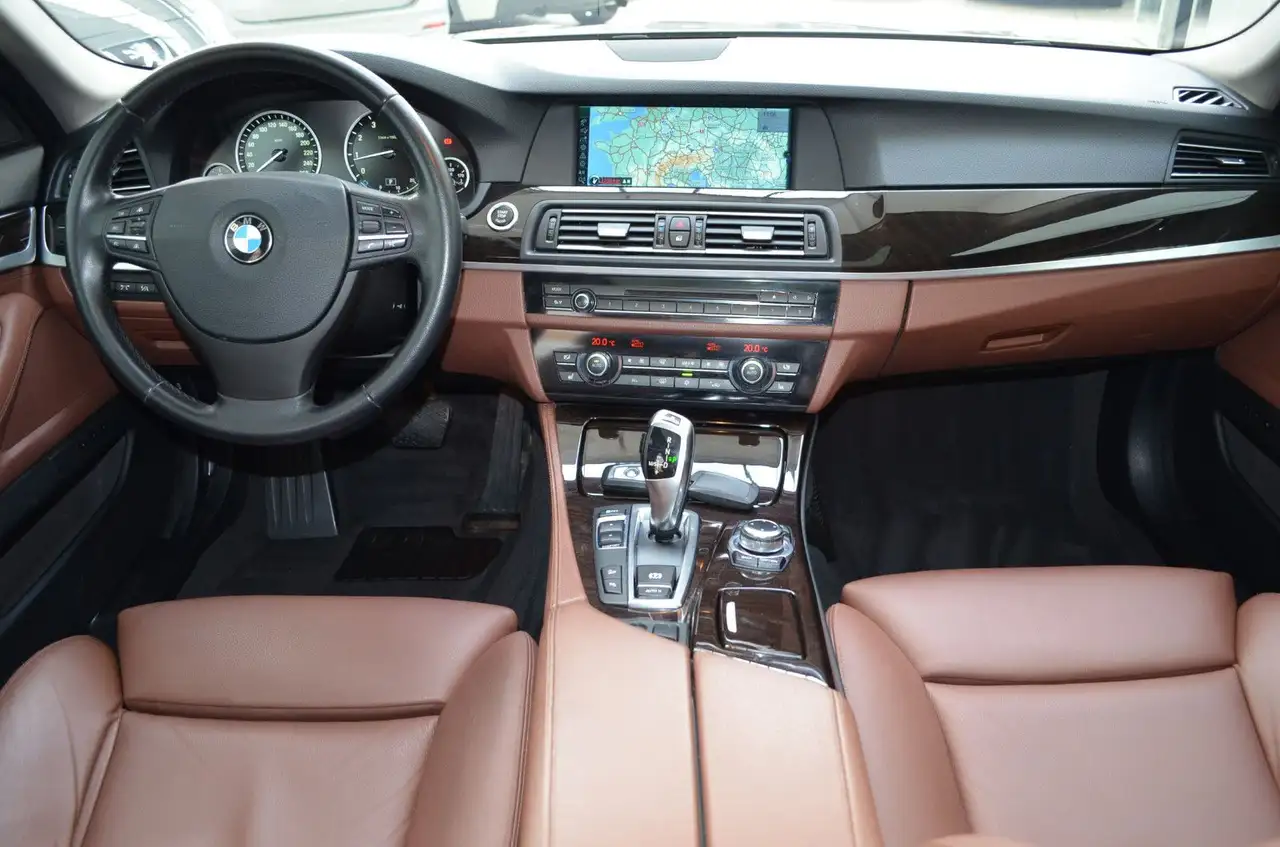 2011 BMW 550 i xDrive ~Navi~Leder~GSD~Keyles~HuD~Soft~Nigh, photograph 10