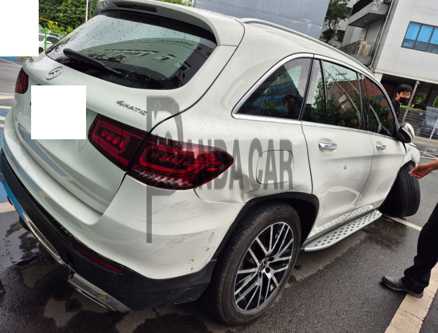 2022 Mercedes-Benz GLC220 d 4MATIC, photograph 1