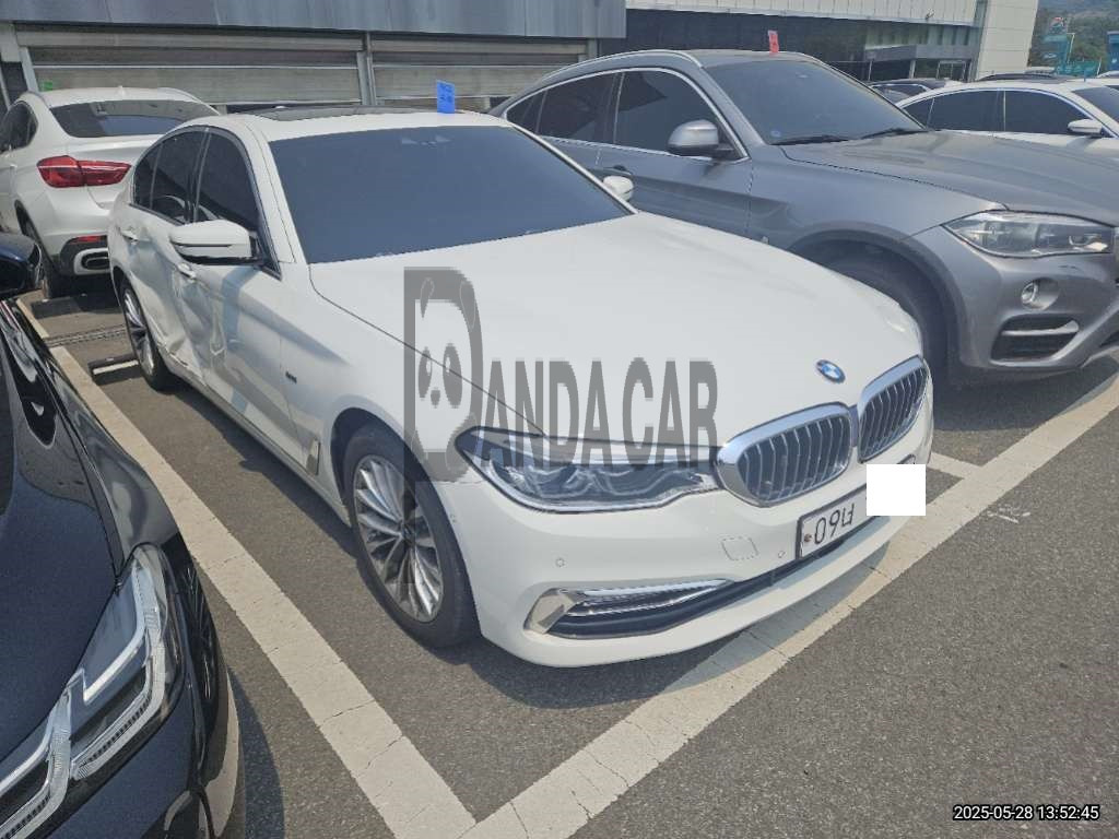 2018 BMW 530i xDrive, photograph 1