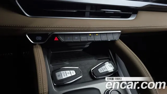 Renault-KoreaSamsung Grand Koleos 1.5 E-TECH Iconic 2WD — photo 1 of 34