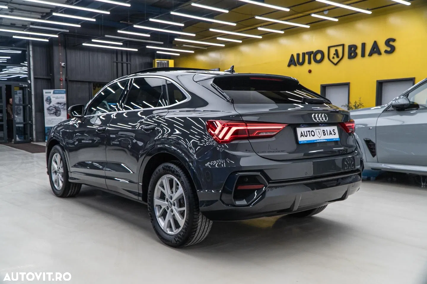 2020 Audi Q3 Sportback 35 TFSI S tronic, photograph 5