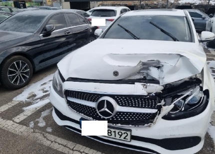 2018 Mercedes-Benz E200, photograph 3