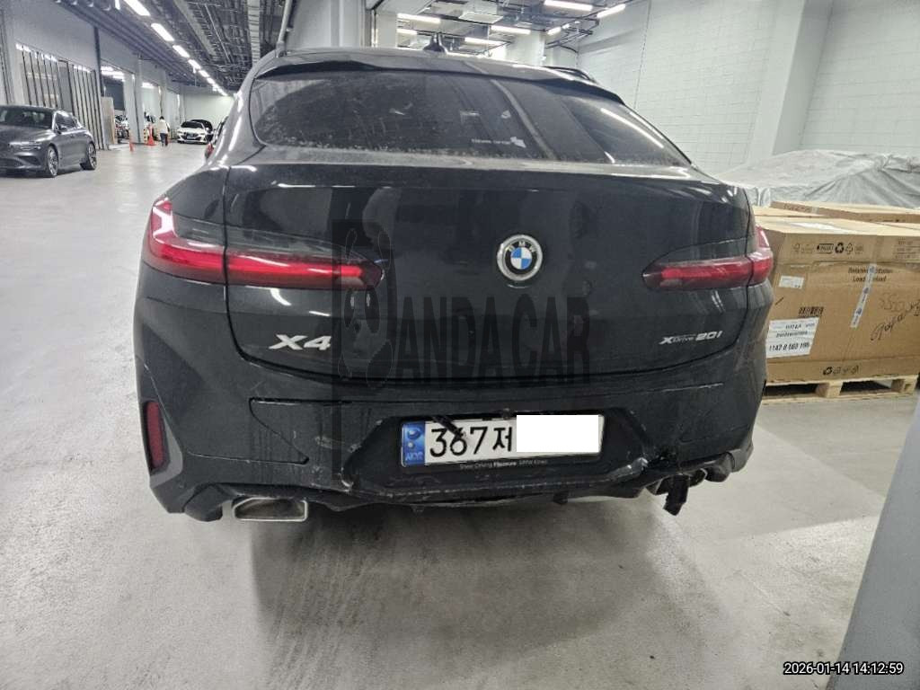 2024 BMW X4 xDrive20i, photograph 3