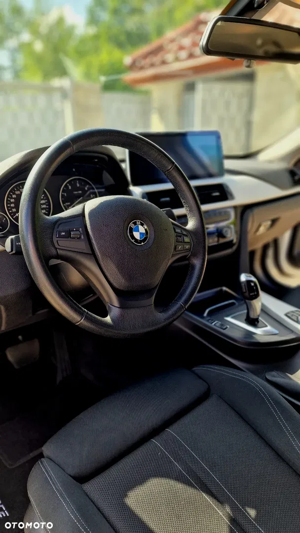 2018 BMW 3GT, photograph 6