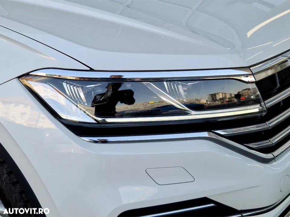 2022 Volkswagen Touareg V6 TDI Atmosphere, photograph 9