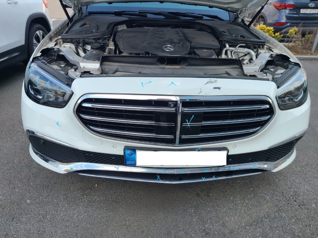 2021 Mercedes-Benz E220 d 4MATIC, photograph 4