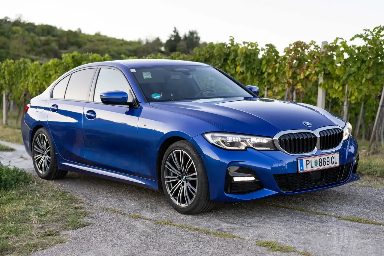 2019 BMW 318 318d Aut. M Paket / Laserlicht, Harman Kardon, Head Up / Top gepflegt, photograph 2