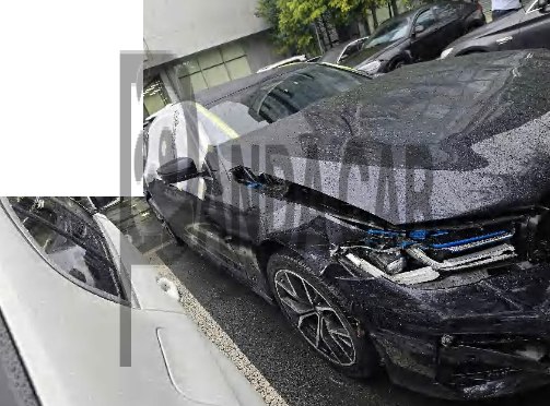2021 BMW 530e, photograph 2