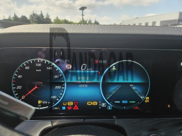 2022 Mercedes-Benz E350 4MATIC, photograph 3
