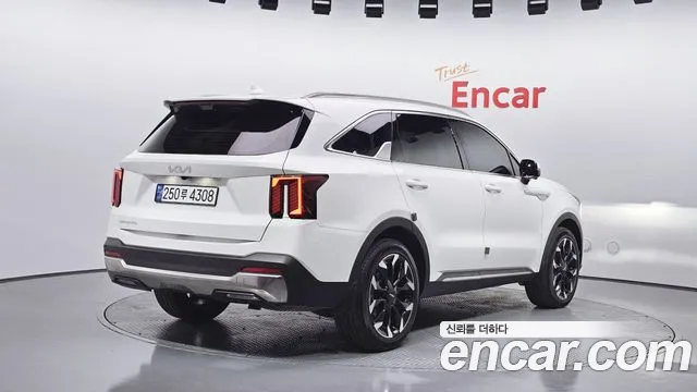 Kia Sorento Gasoline 2.5T 2WD — photo 1 of 20