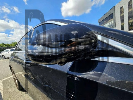 2019 Mercedes-Benz E300 4Matic, photograph 4