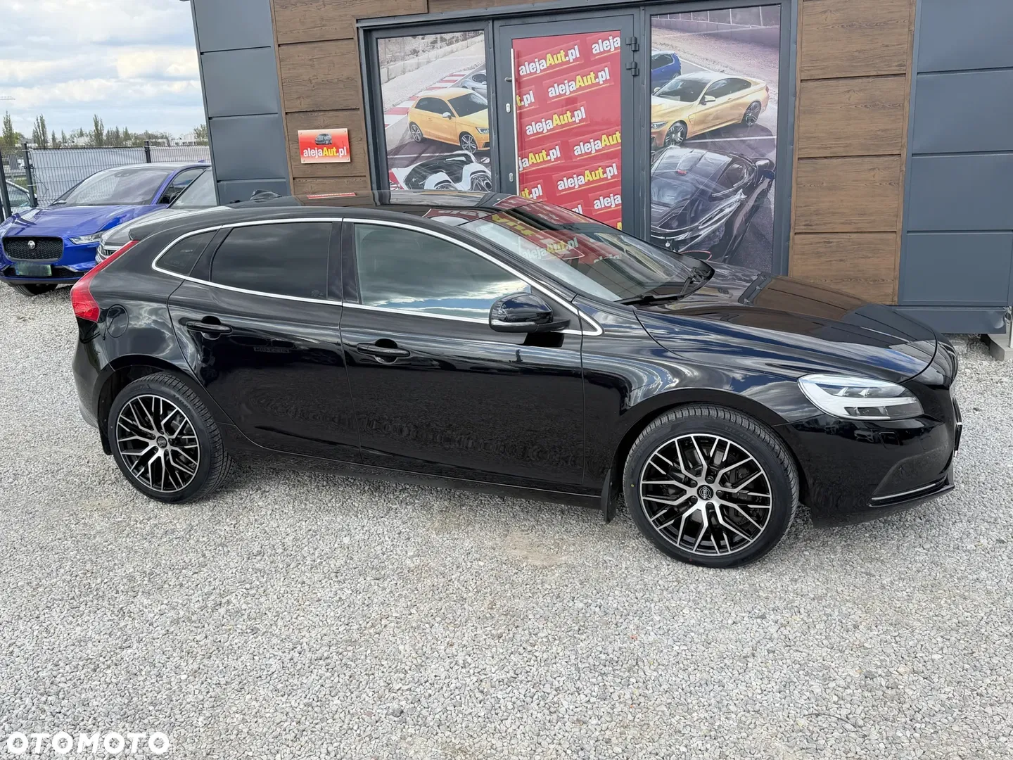 2017 Volvo V40 D4 Drive-E Inscription, photograph 2