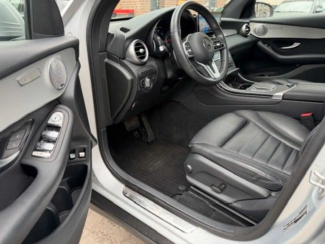2020 Mercedes-Benz GLC 300 GLC300 e 4M PlugIn/9G-Tr/PanoD/Leder/R.Kamera, photograph 6