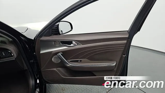 2022 Kia Stinger 2.5 AWD Masters, photograph 12