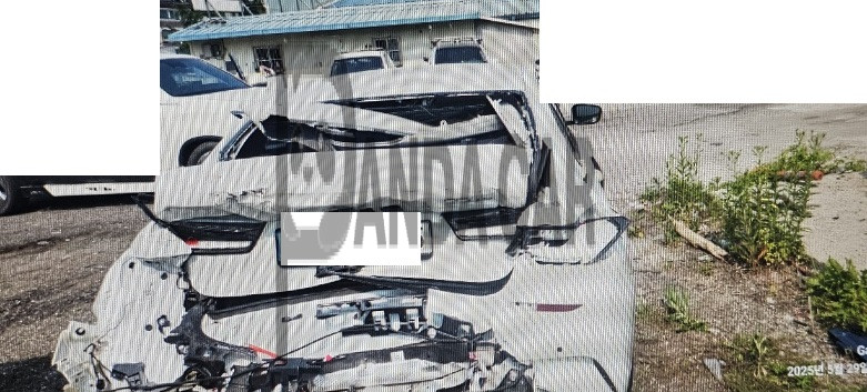 2021 BMW 330e, photograph 4