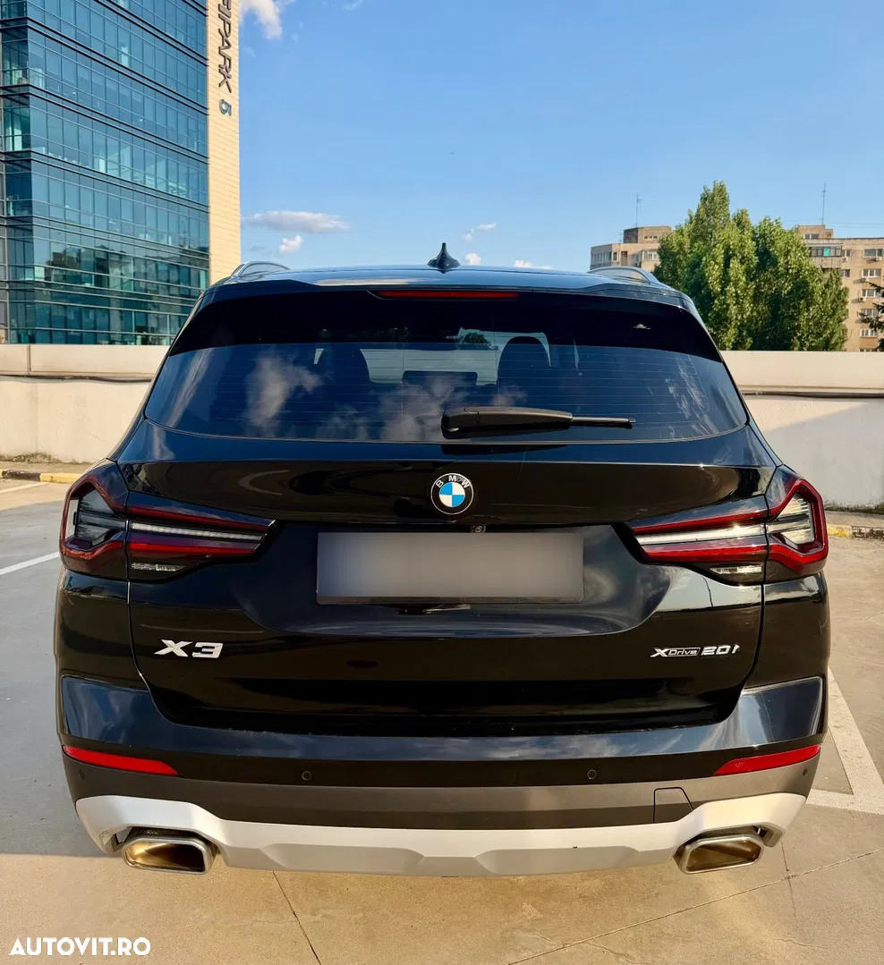 2022 BMW X3 xDrive20i AT xLine, photograph 4