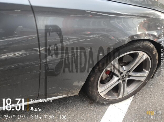 2019 Mercedes-Benz E220 d, photograph 4