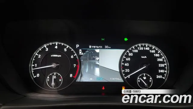 2018 Genesis G90 3.8 AWD, photograph 3