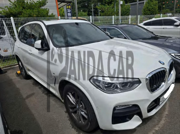 2019 BMW X3 xDrive20d M Sport Package, photograph 2