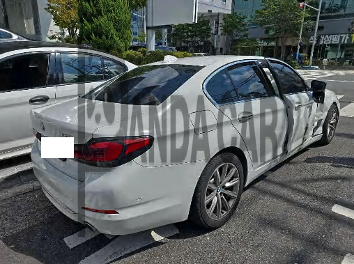 2018 BMW 520i, photograph 3