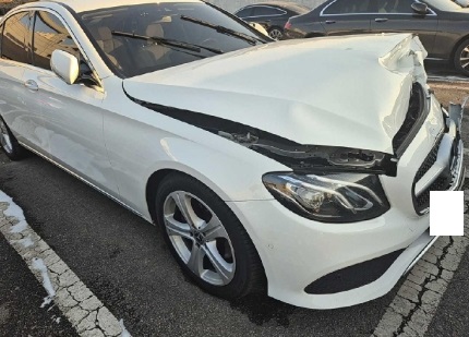 2018 Mercedes-Benz E200, photograph 4