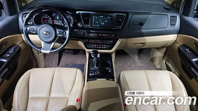 2015 Kia Canival Gasoline 9-seater Noblesse, photograph 11