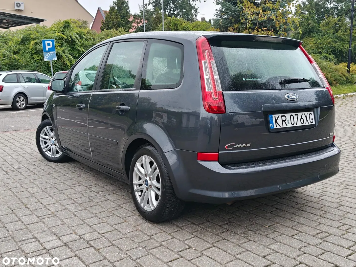 2010 Ford C-MAX 1.6 TDCi DPF Ghia, photograph 4