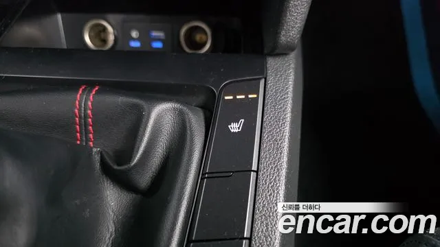 Hyundai AVANTE 1.6 Turbo Sport — photo 1 of 30