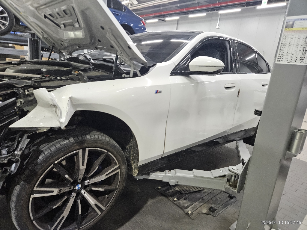 2024 BMW 530i xDrive, photograph 5
