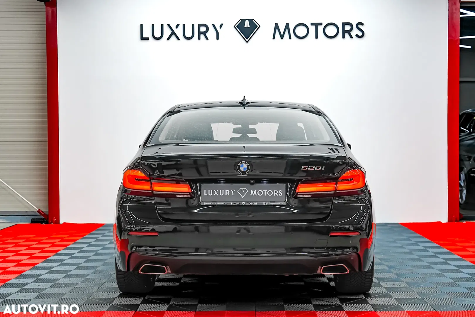 2022 BMW Seria 5 520i Aut. Sport Line, photograph 9