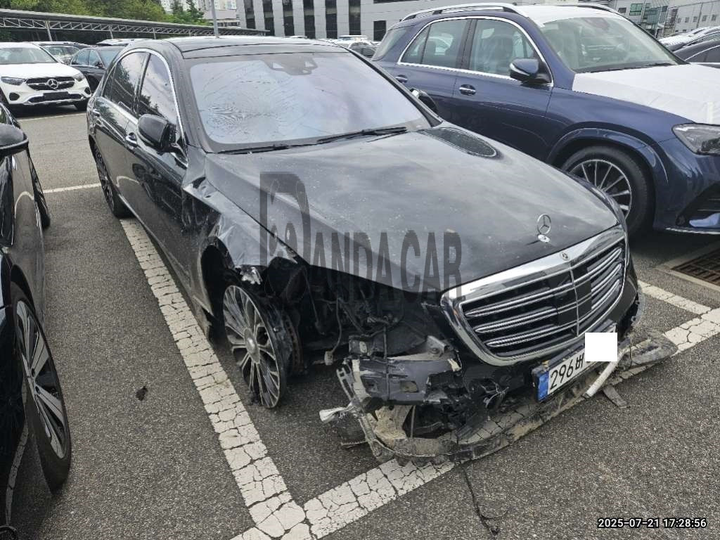 2020 Mercedes-Benz S 560 4MATIC, photograph 5