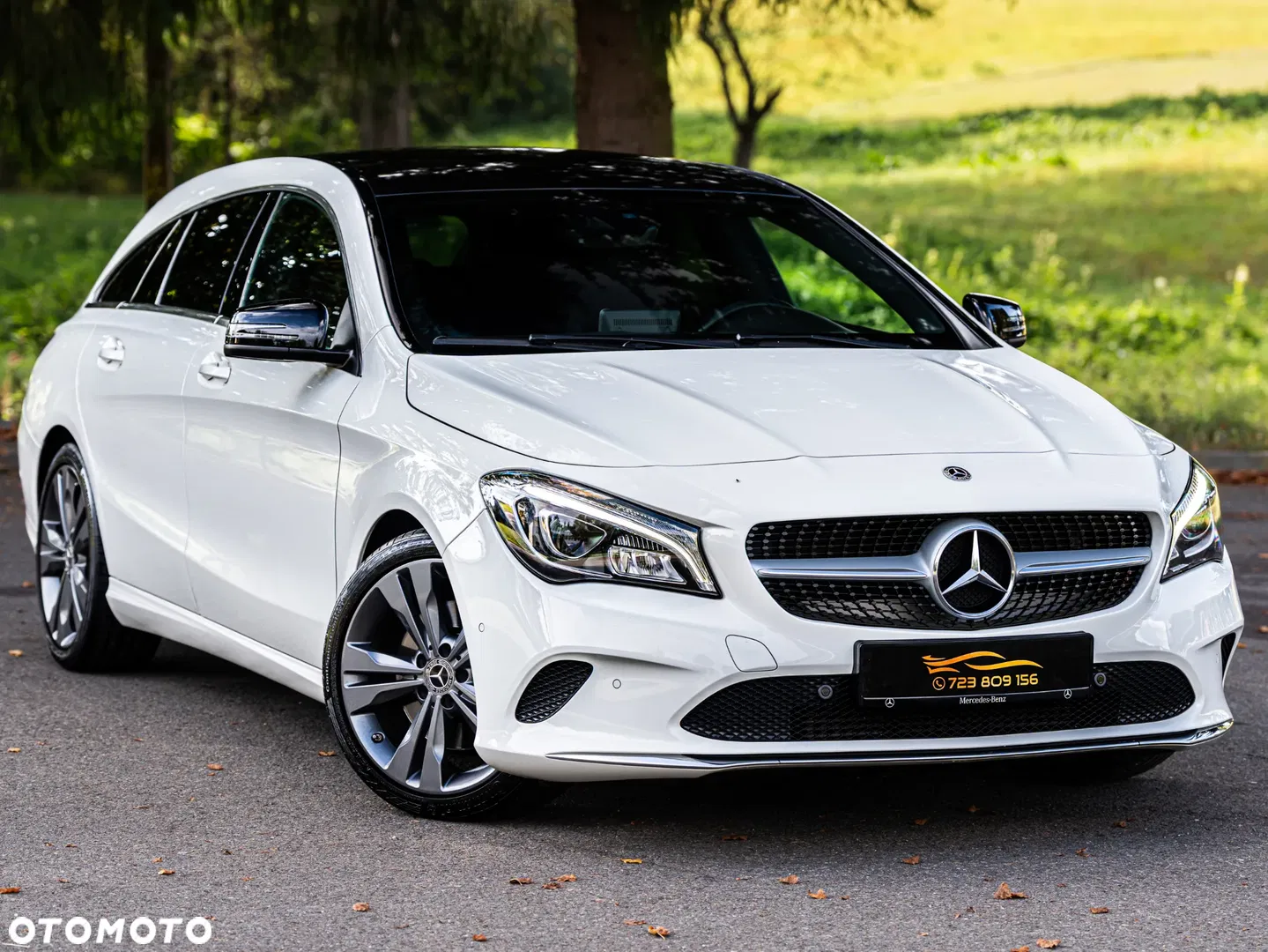 2017 Mercedes-Benz CLA 250 4-Matic Urban, photograph 1