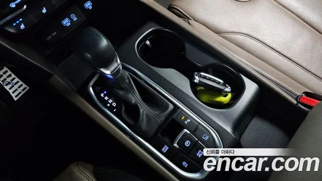 2019 Hyundai Santafe Diesel 2.0 2WD, photograph 12