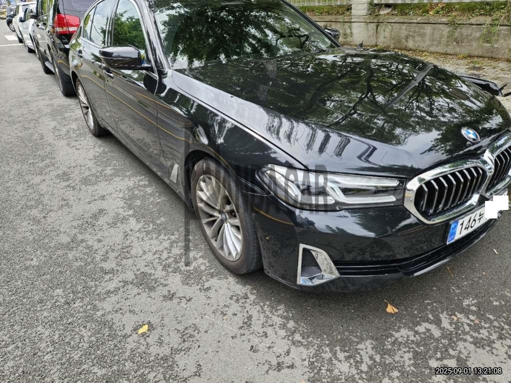 2023 BMW 520i, photograph 5
