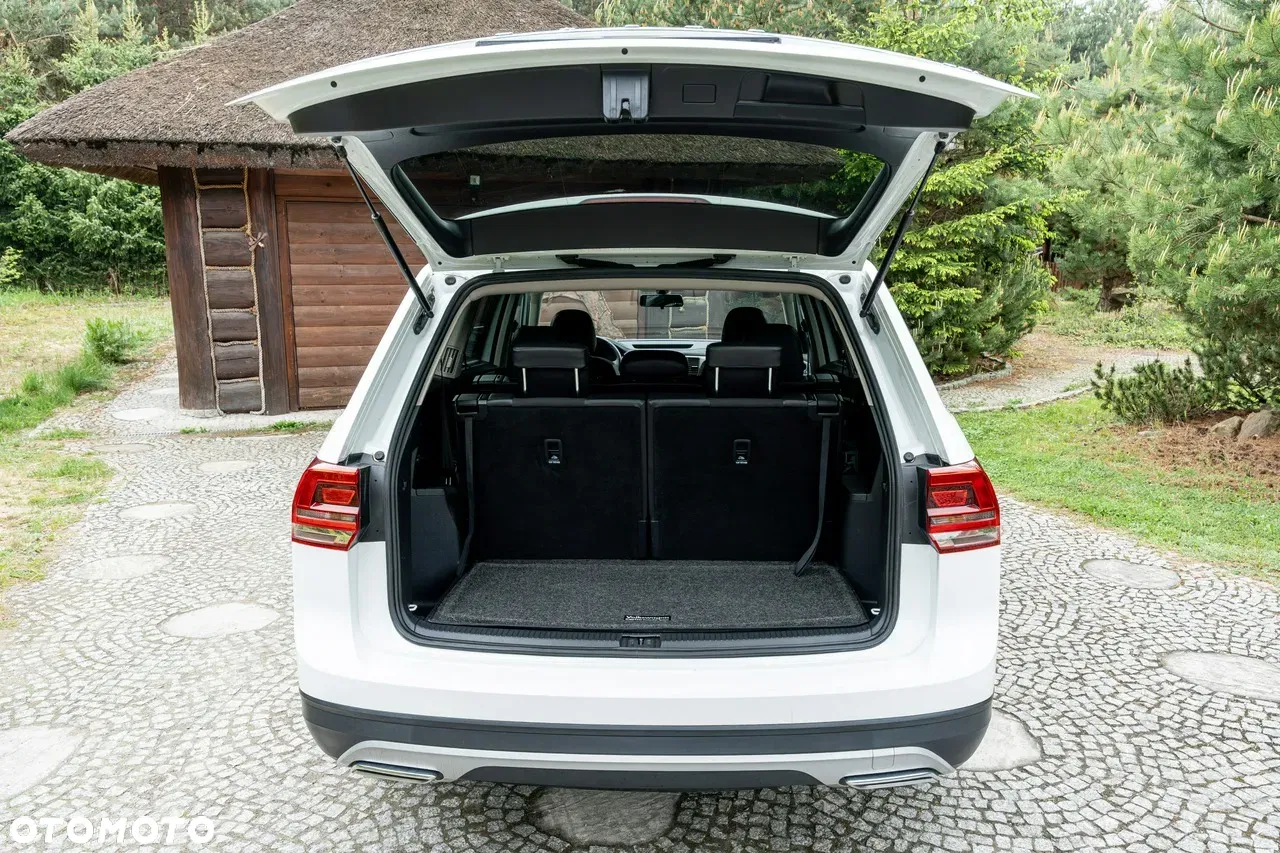 2018 Volkswagen Atlas, photograph 4