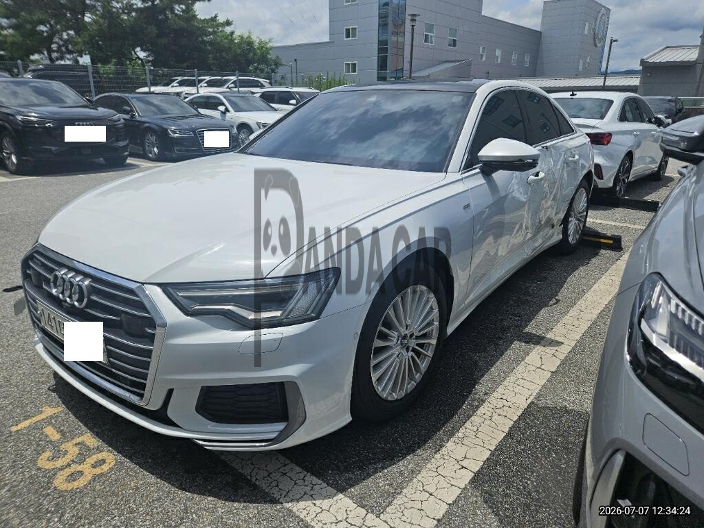 2020 Audi A6 45 TFSI quattro, photograph 1