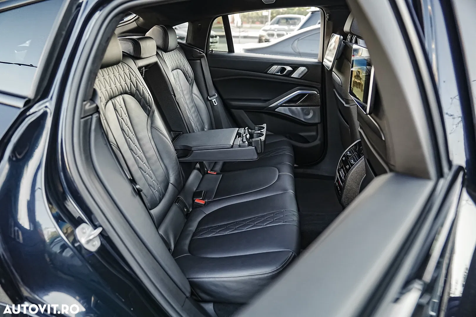 2019 BMW X6 M M50i, photograph 10