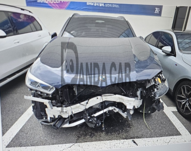 2022 BMW X5 xDrive30d, photograph 3