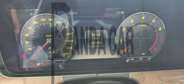 2019 Mercedes-Benz E300 4Matic, photograph 2