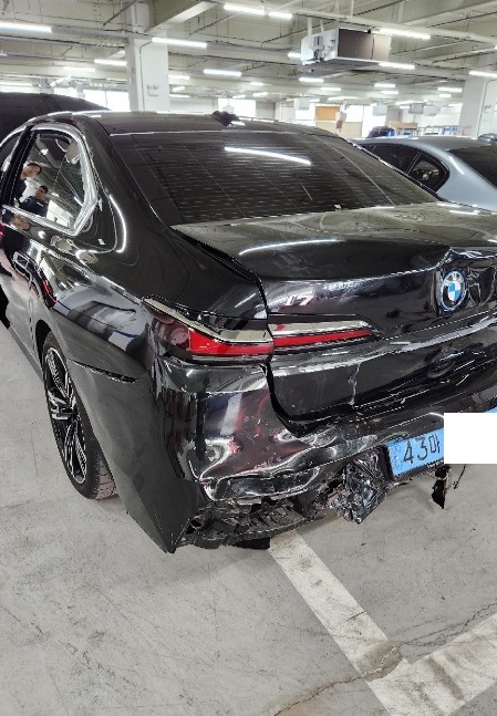 2023 BMW i7 xDrive60, photograph 1