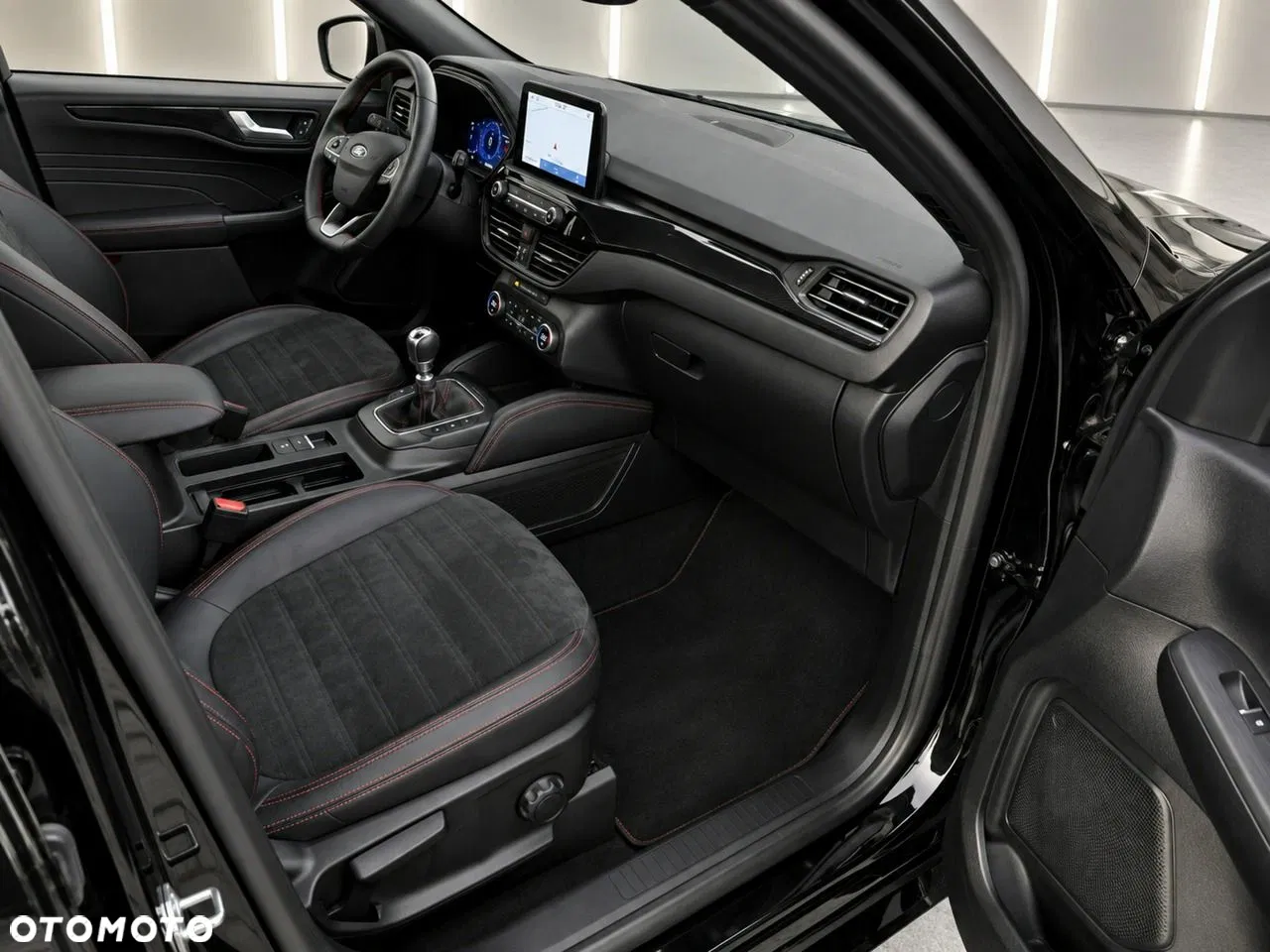 2022 Ford Kuga, photograph 11
