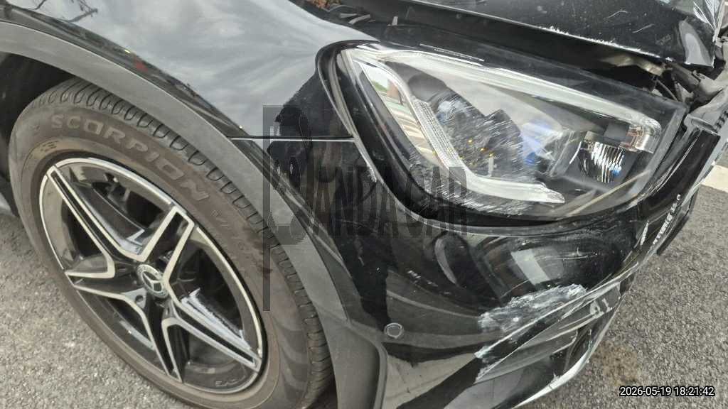 2023 Mercedes-Benz GLC300 4MATIC Coupe, photograph 3
