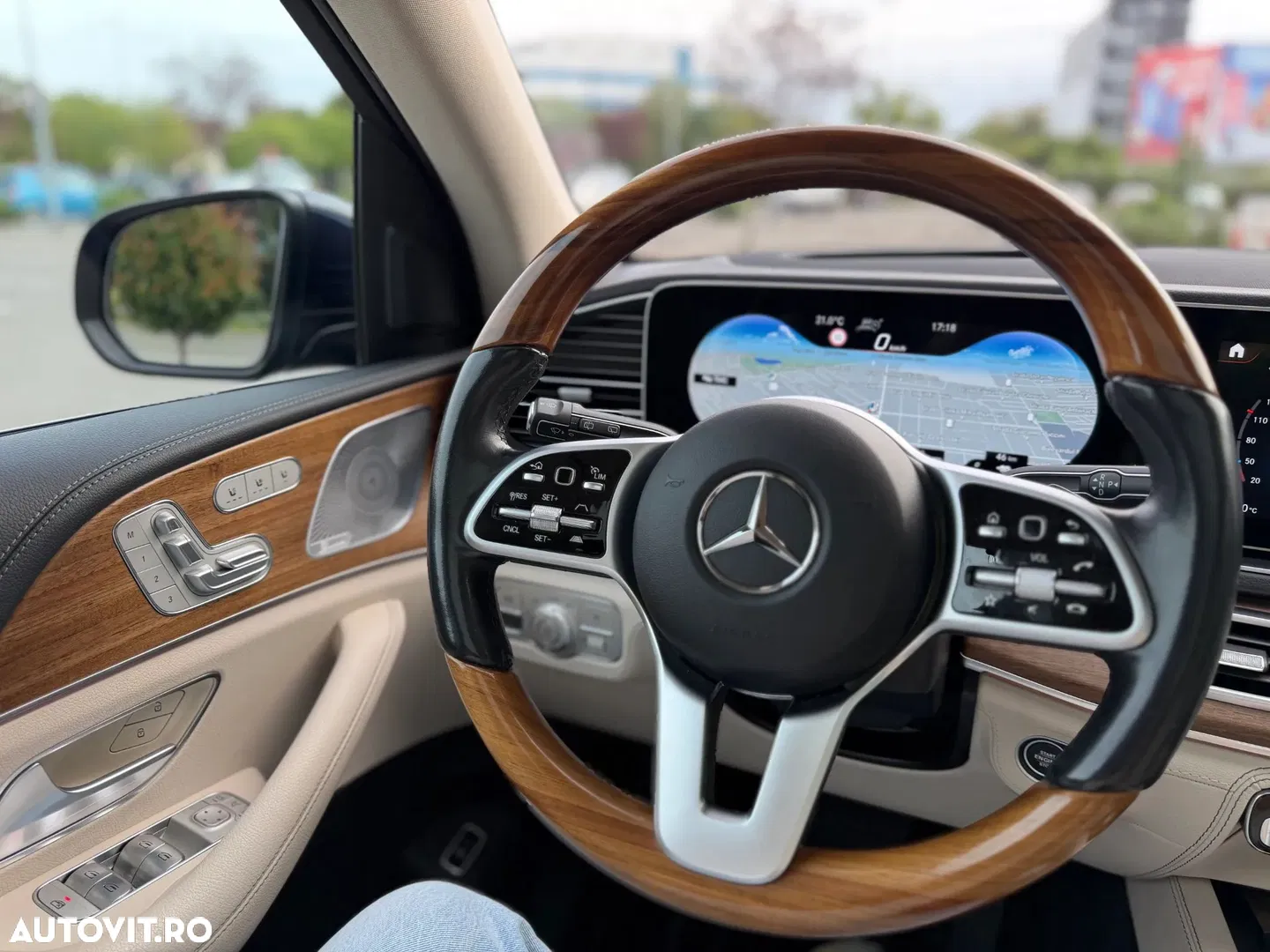 2021 Mercedes-Benz GLE, photograph 6