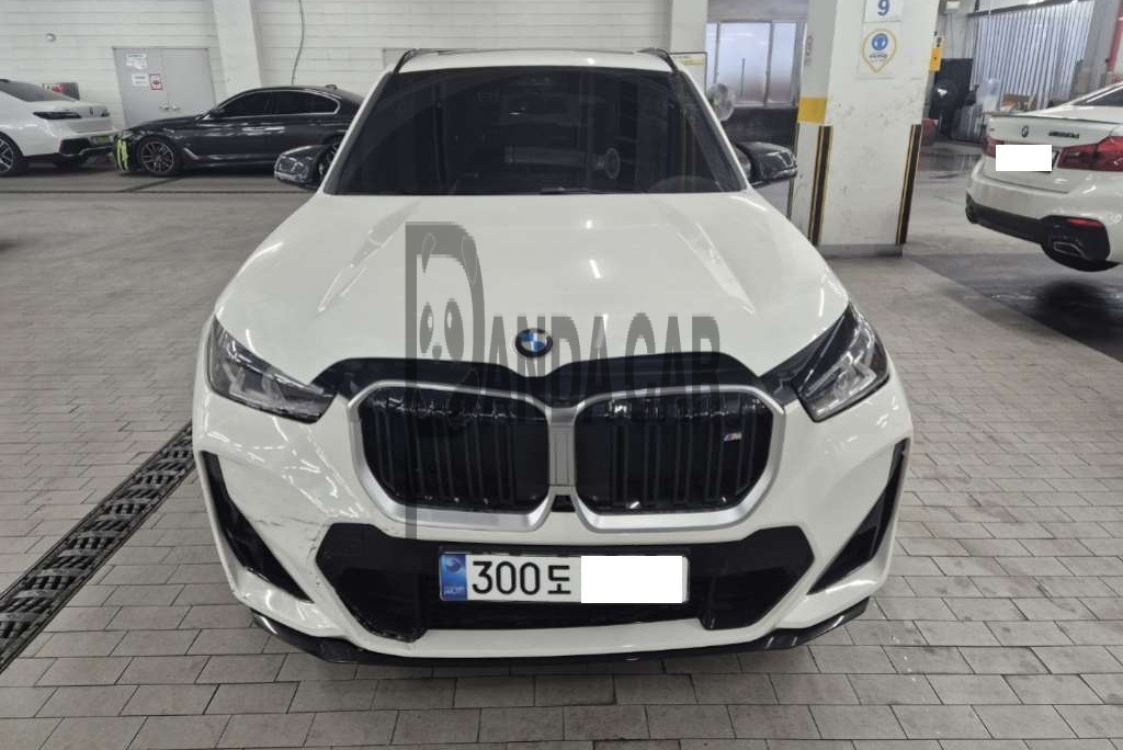 2025 BMW X1 M35i xDrive, photograph 1