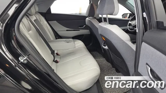 2020 Hyundai AVANTE 1.6, photograph 2