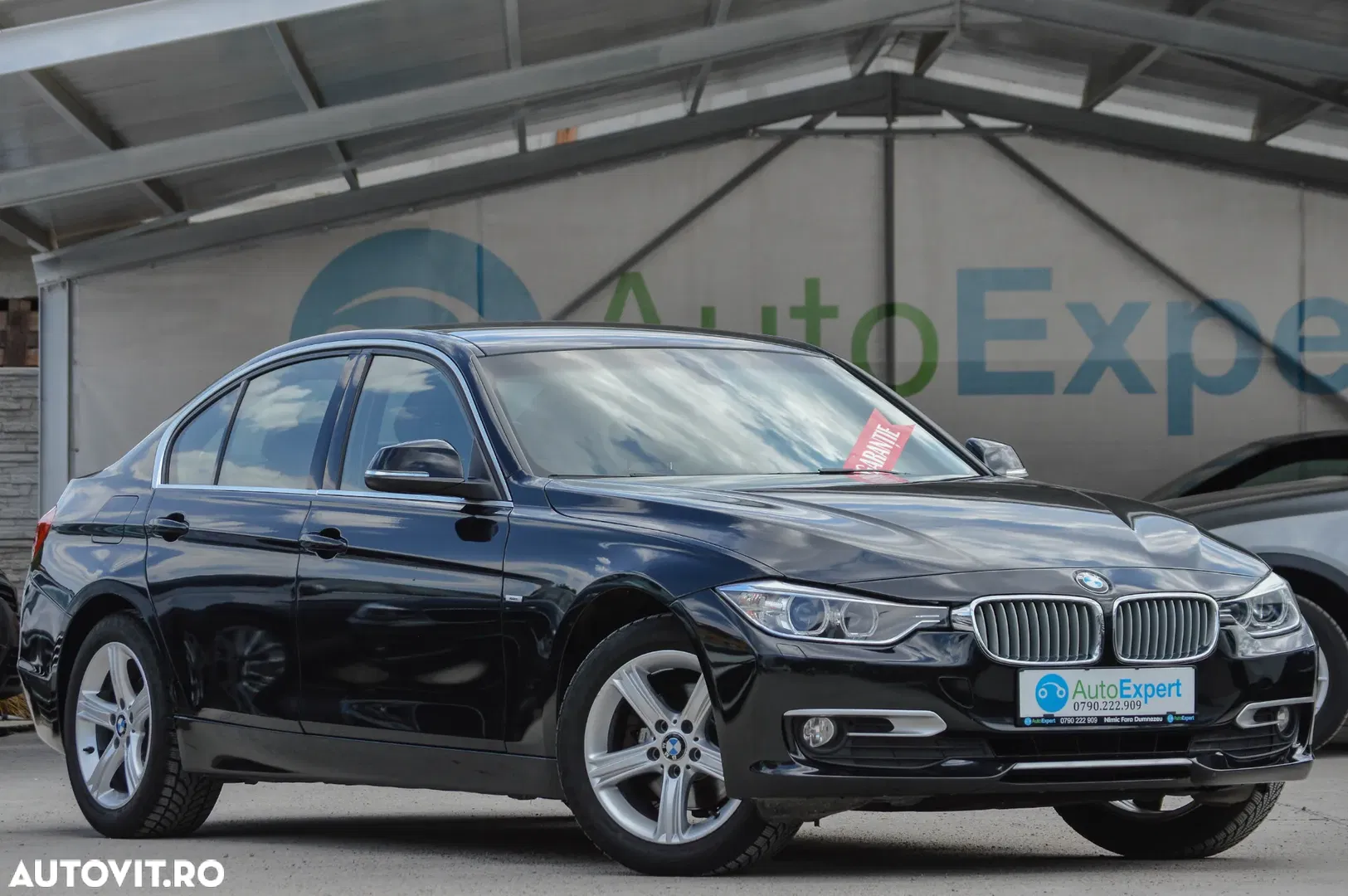 2014 BMW Seria 3 320d xDrive DPF Aut. Edition Sport, photograph 2