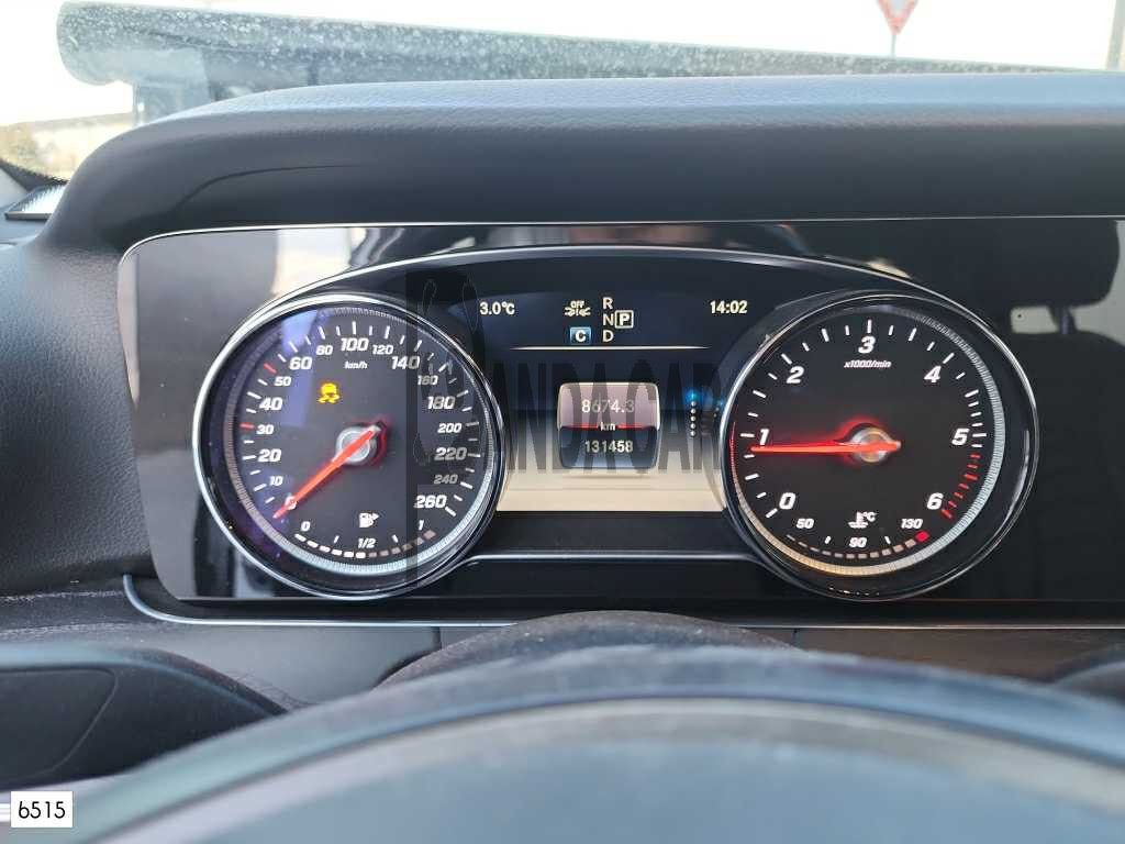 2018 Mercedes-Benz E220 d 4Matic, photograph 5