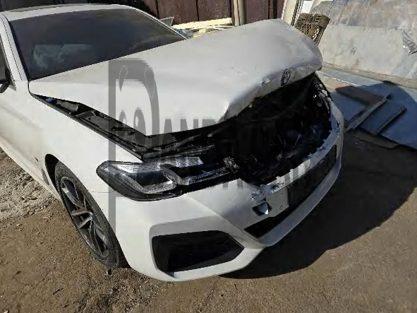 2021 BMW 520i, photograph 2