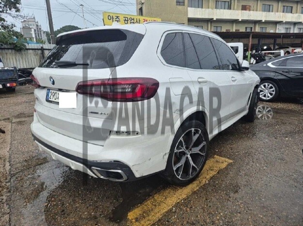 2022 BMW X5 xDrive30d, photograph 3